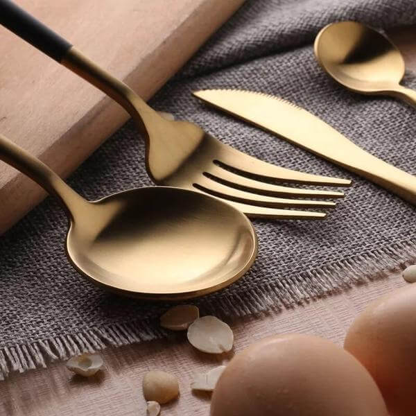 Matte Black and Gold Stainless Steel Cutlery Set – Modern 24-Piece Design